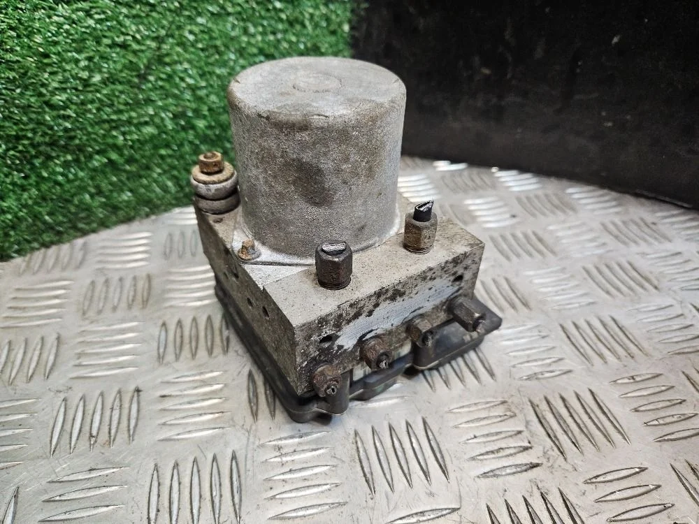 Блок ABS на Nissan Teana J32 2.5 CVT