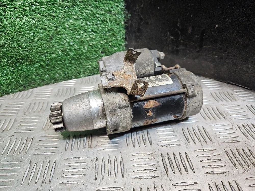 Стартер на Avensis T250 2.0 AT