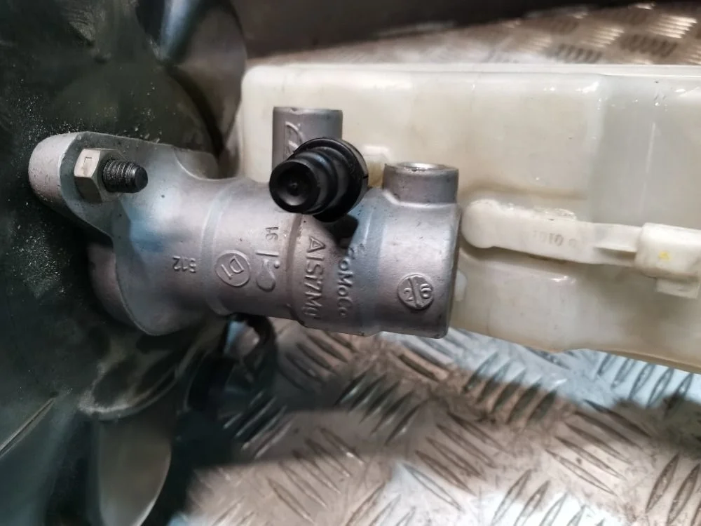 главный тормозной цилиндр ford mondeo 4 рестайлинг