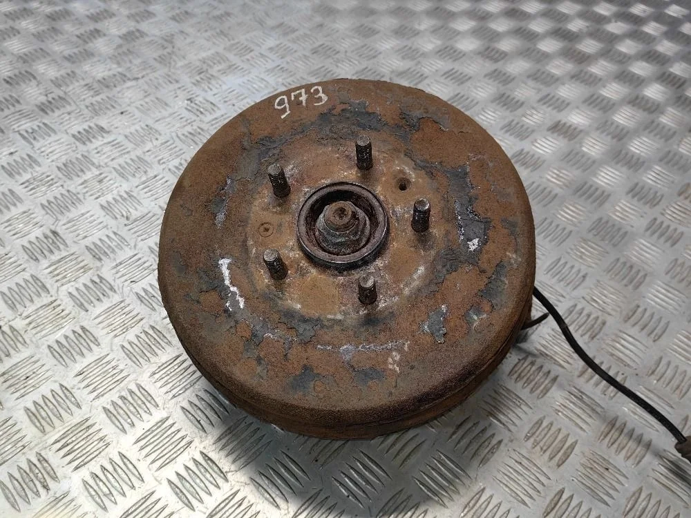 Кулак поворотный задний левый Land Rover