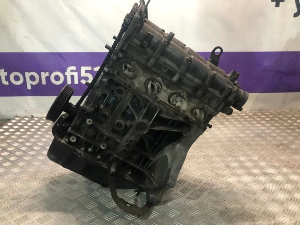 Двигатель (по запчастям) cfn 1.6 Volkswagen Polo