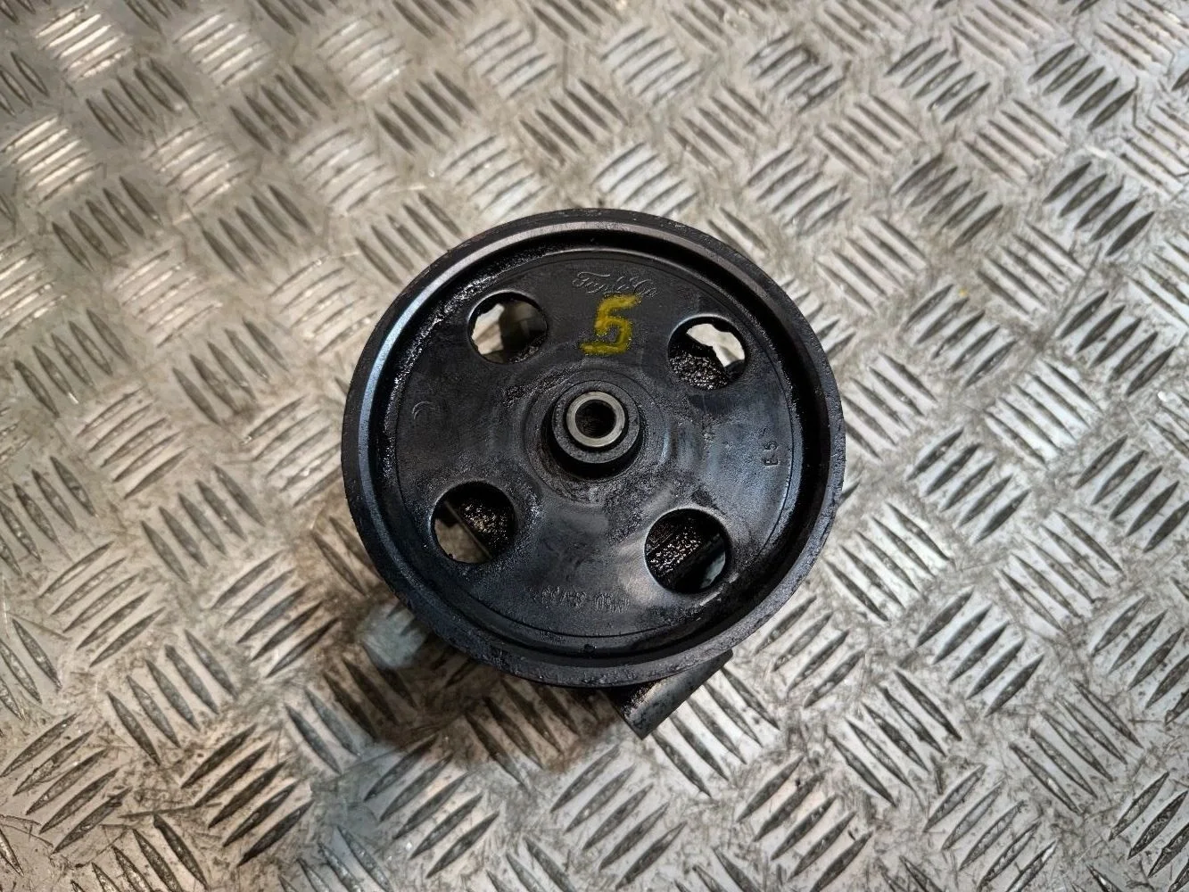 Насос гидроусилителя Ford Focus 2