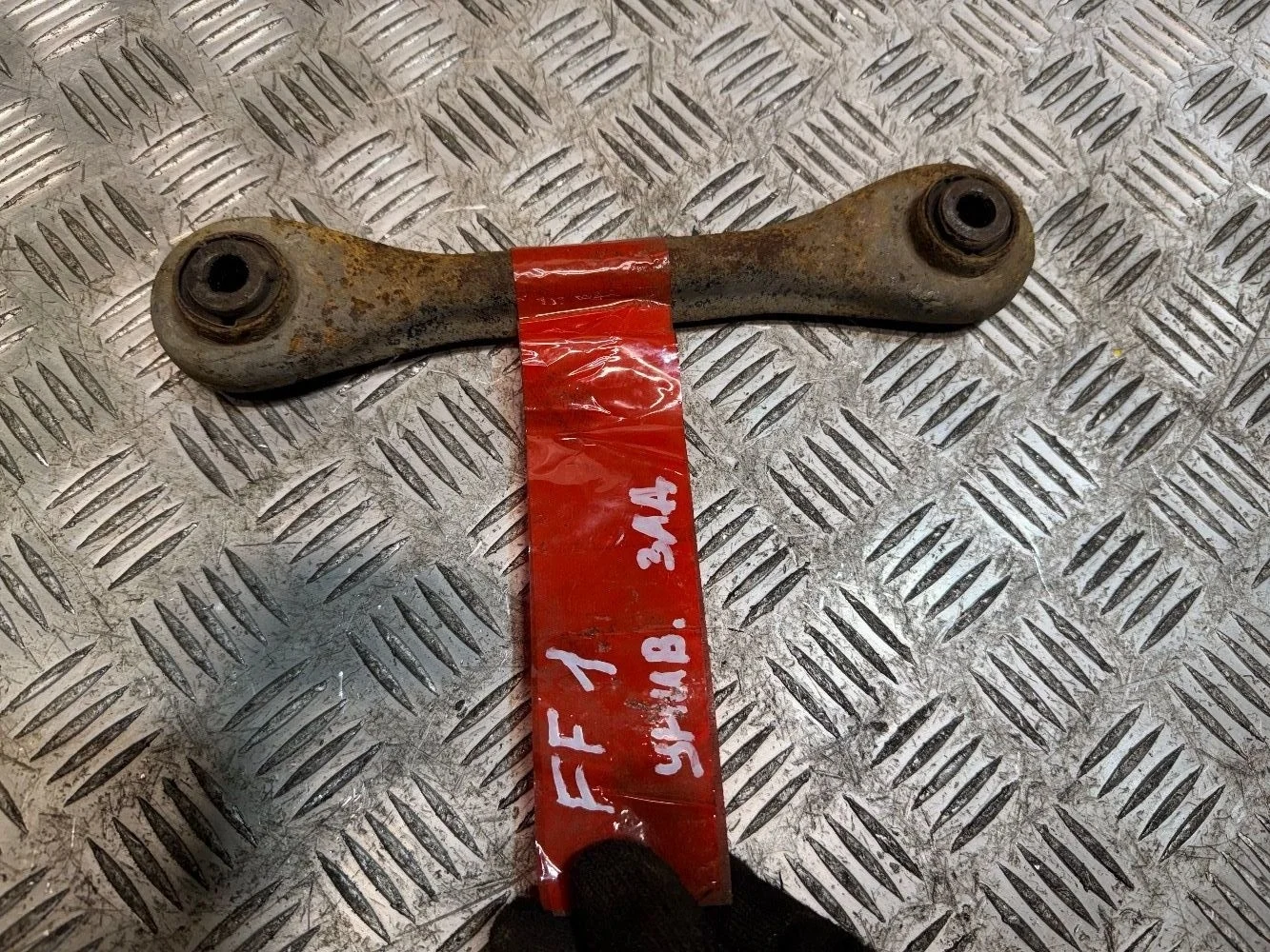 Рычаг задний Ford Focus 1