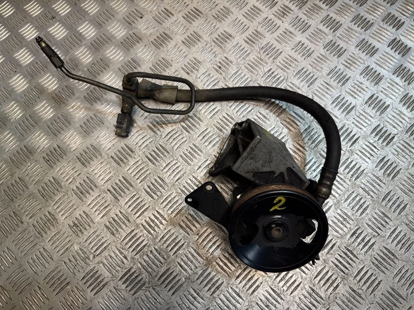 насос гидроусилителя Nissan almera N 16