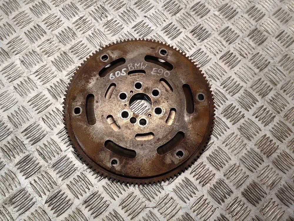 Маховик  BMW 3 серия E90