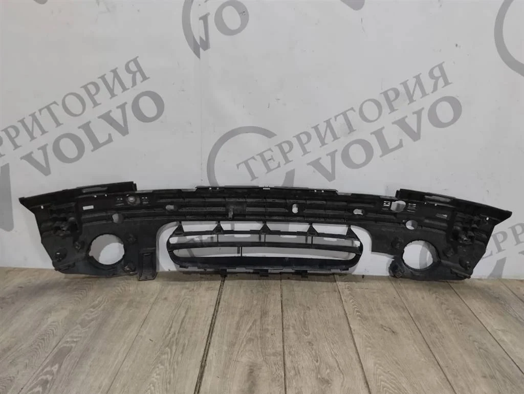 Усилитель переднего бампера