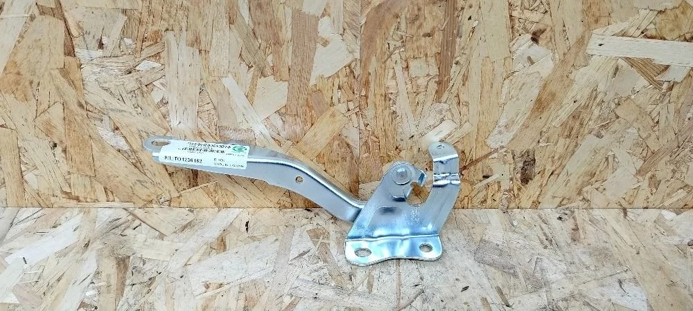 Петля капота левая Toyota Corolla X рестайлинг (2010—2013) 5342012520