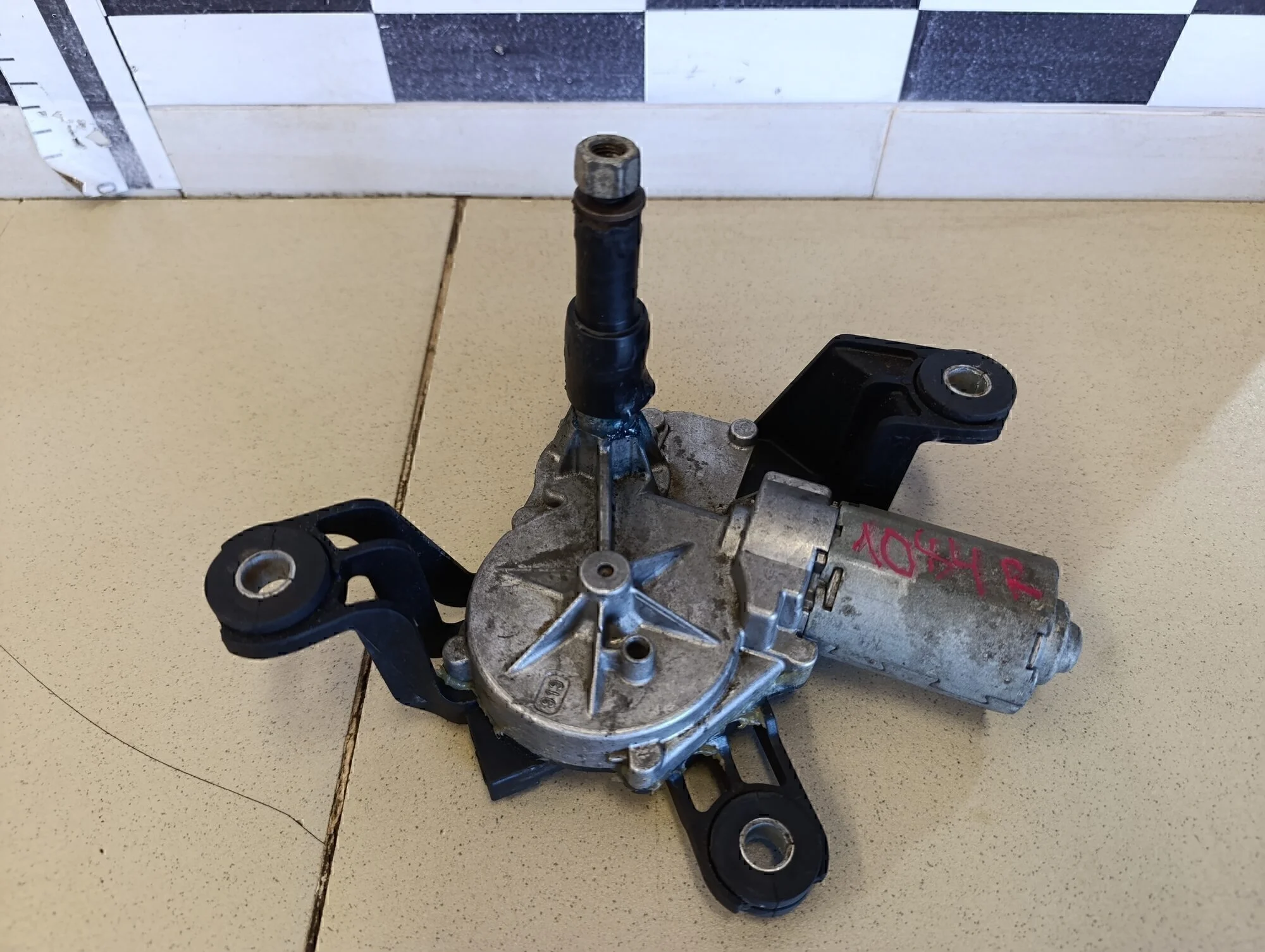 Моторчик стеклоочистителя задний Astra H / Family 2004-2015