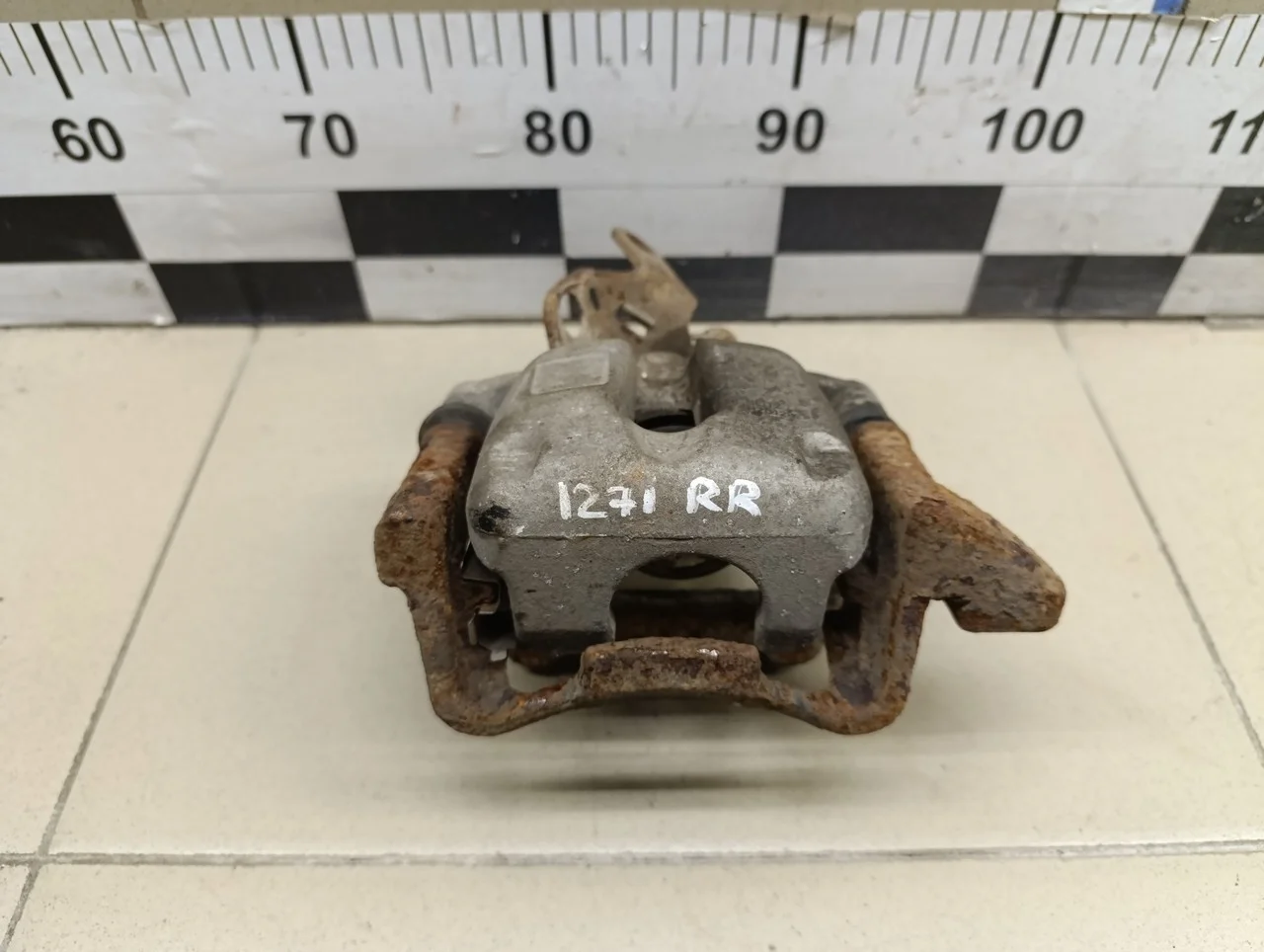 Суппорт задний правый Octavia (A4 1U-) 2000-2011