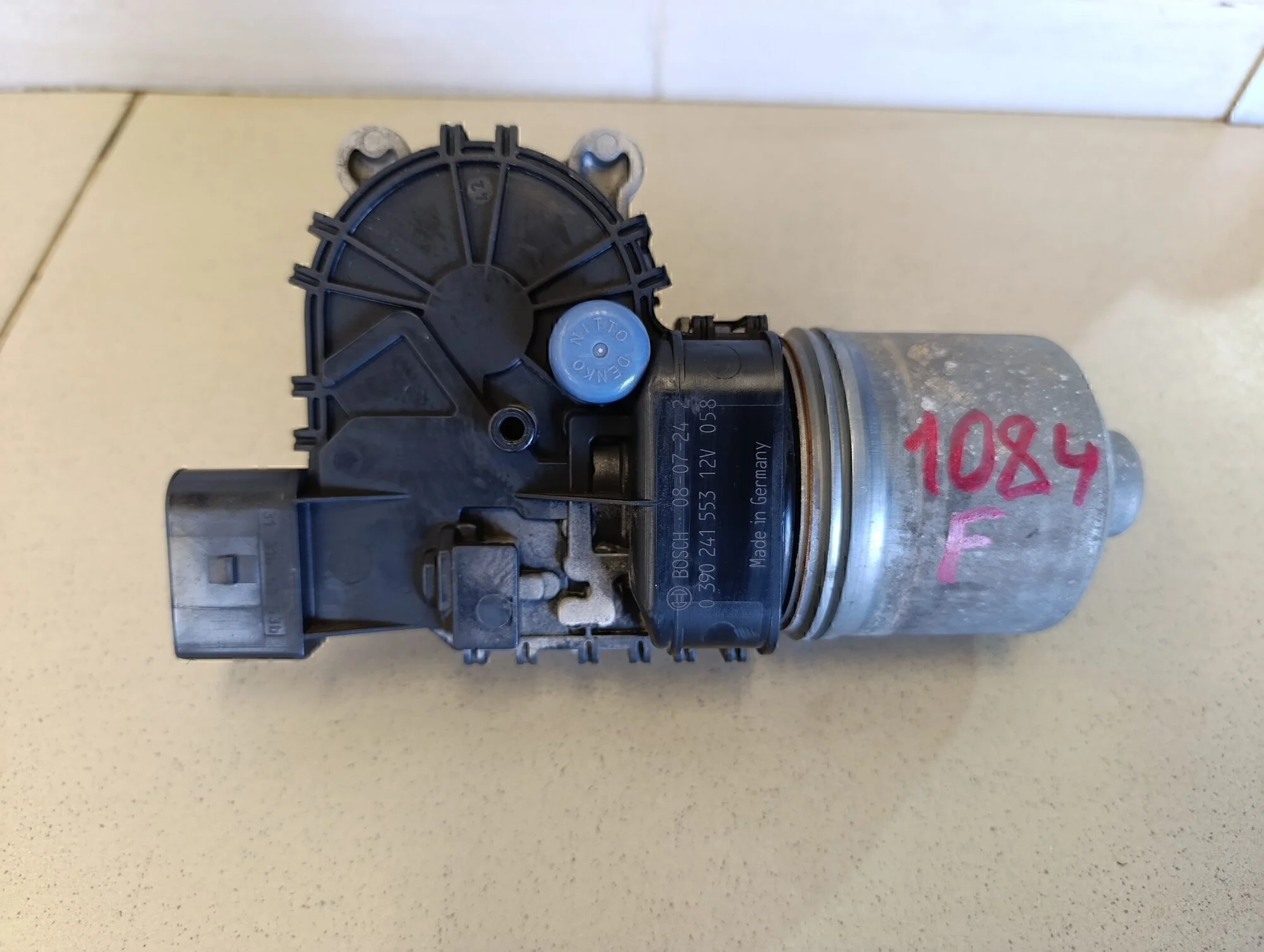 Моторчик стеклоочистителя передний Focus II 2005-2008