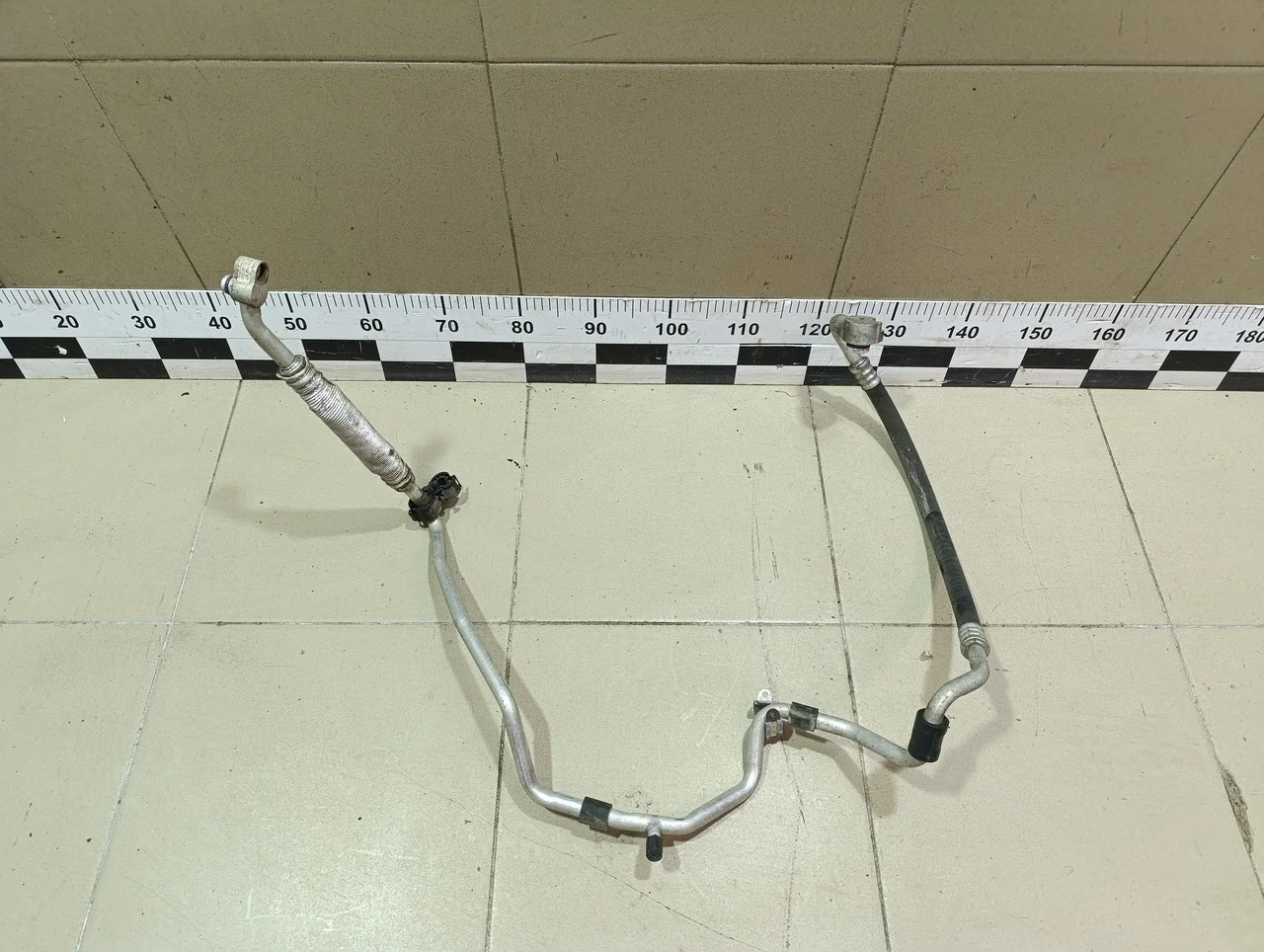 Трубка кондиционера Octavia (A5 1Z-) 2004-2013