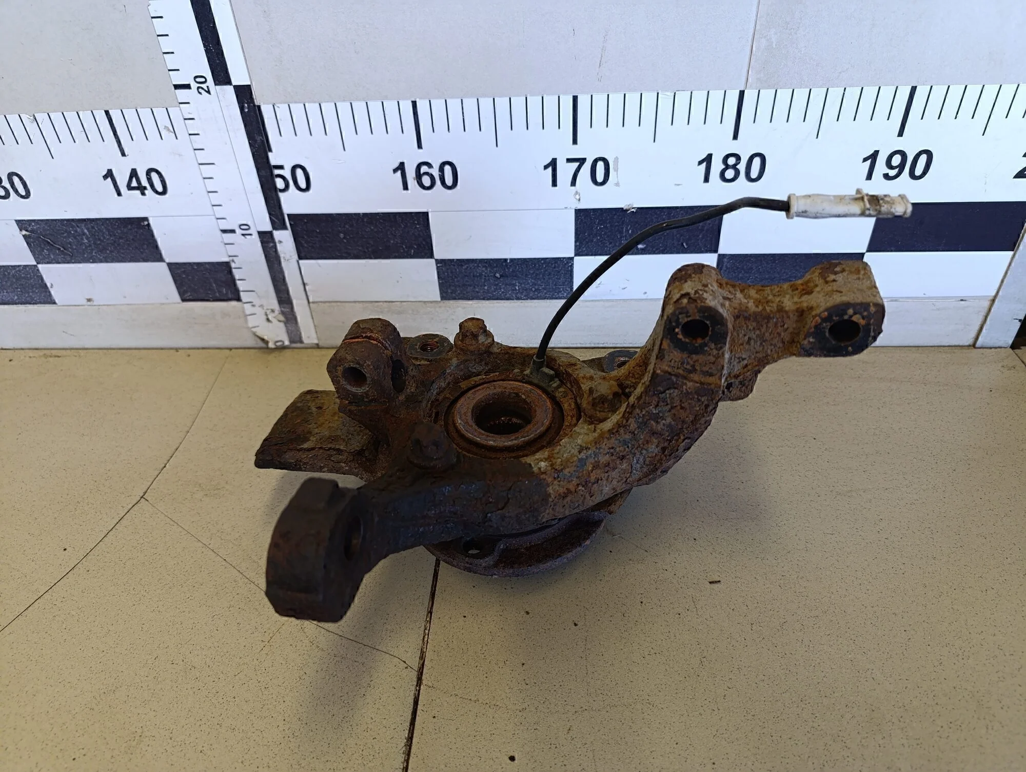 Кулак поворотный передний правый Astra H / Family 2004-2015