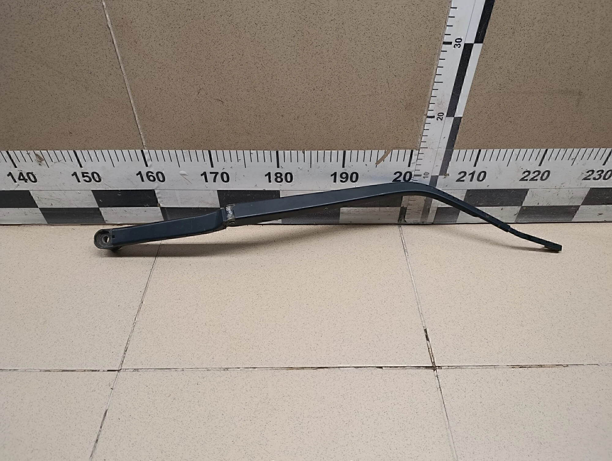 Поводок стеклоочистителя передний правый Lancer (CX,CY) 2007>