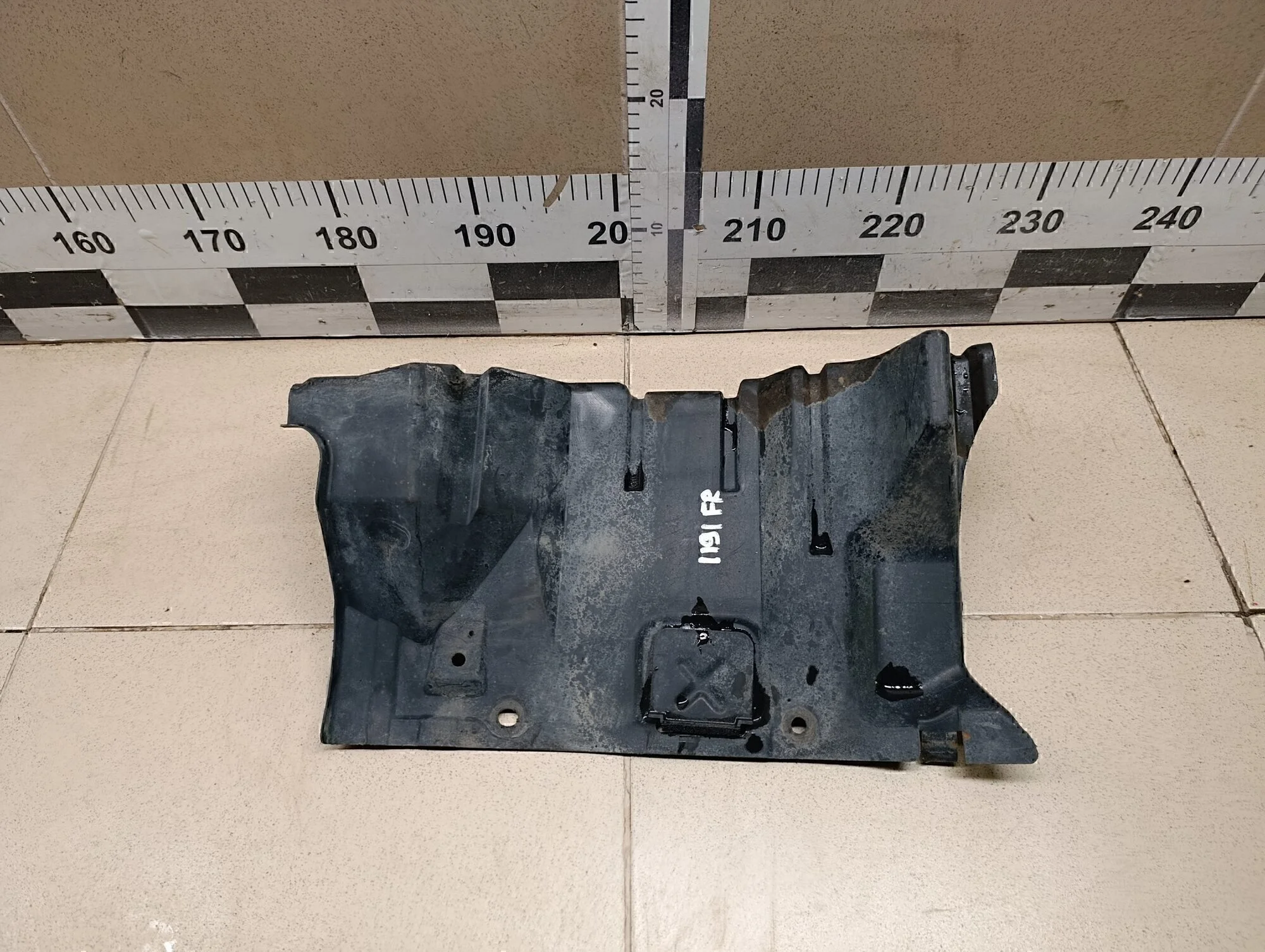 Пыльник двигателя боковой правый ASX 2010-2016