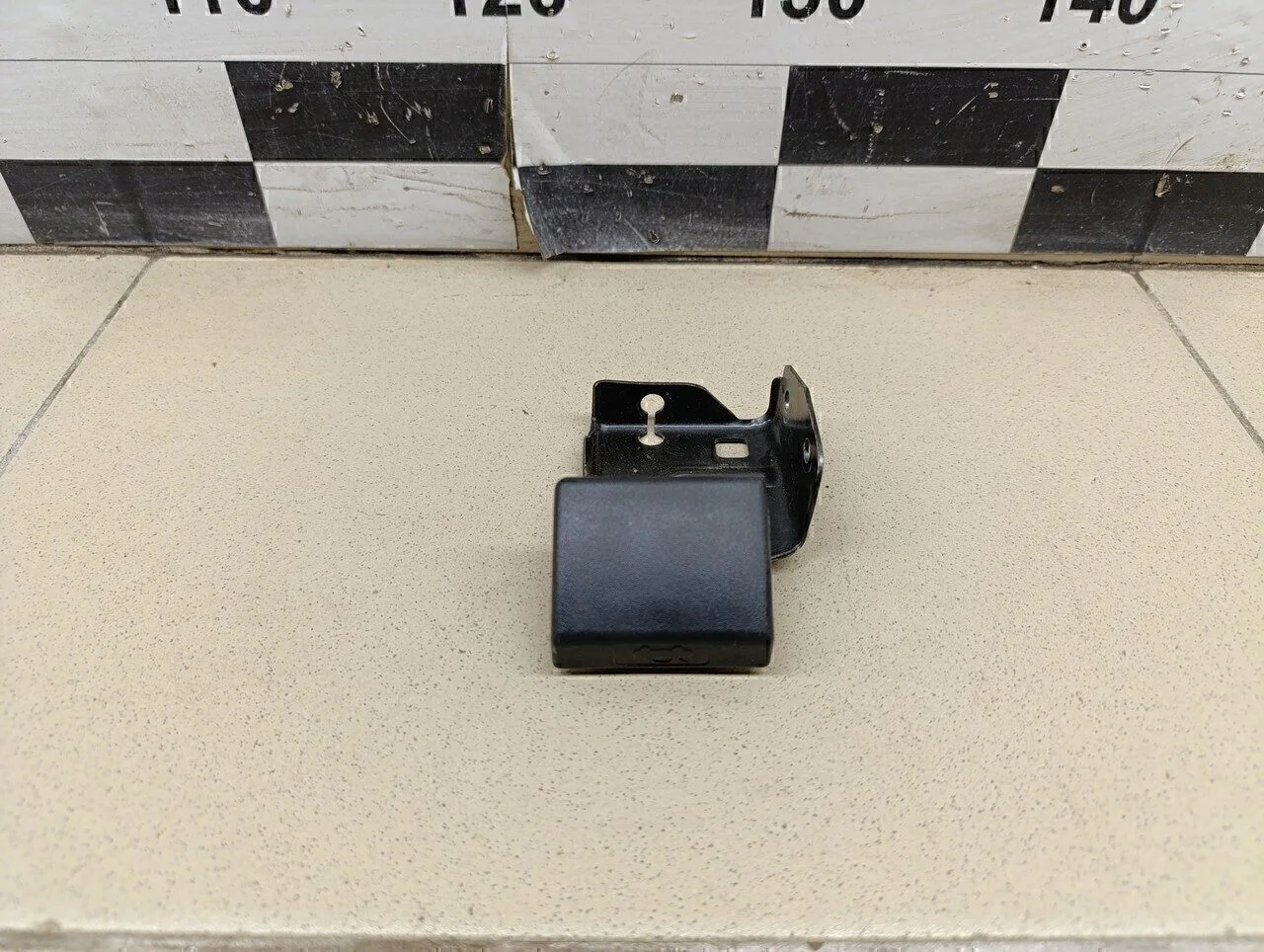 Ручка открывания капота Almera Classic (B10) 2006-2013