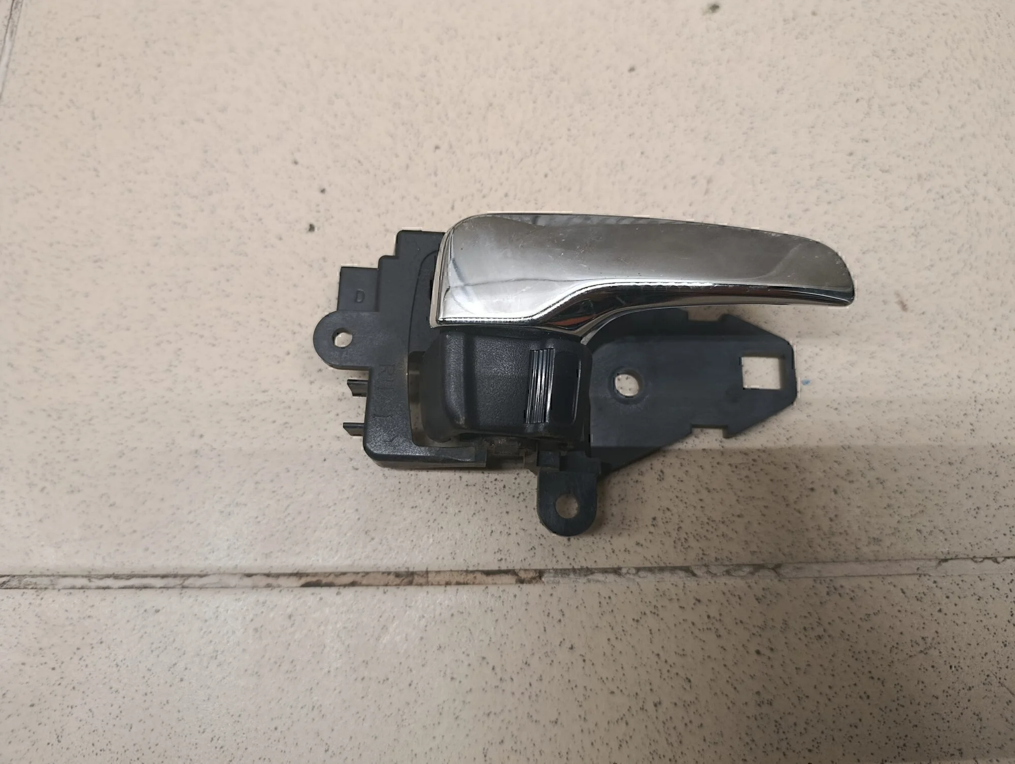 Ручка двери внутренняя правая Lancer (CX,CY) 2007>