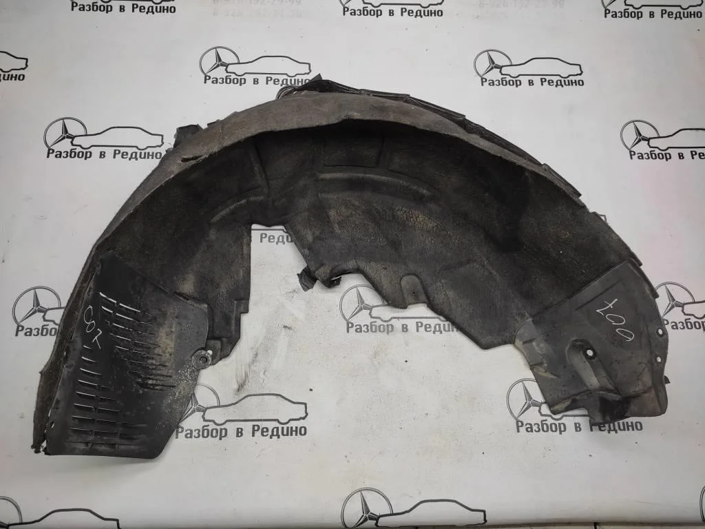 Подкрылок задний правый Mercedes-Benz
