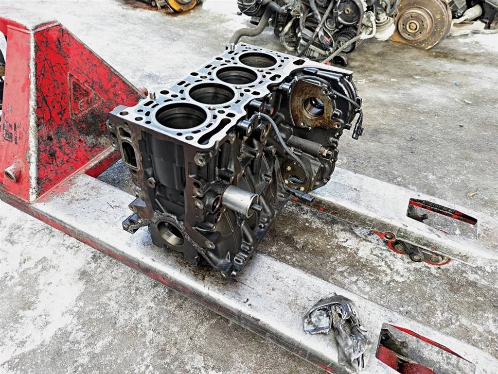 Шорт Блок Mercedes-Benz