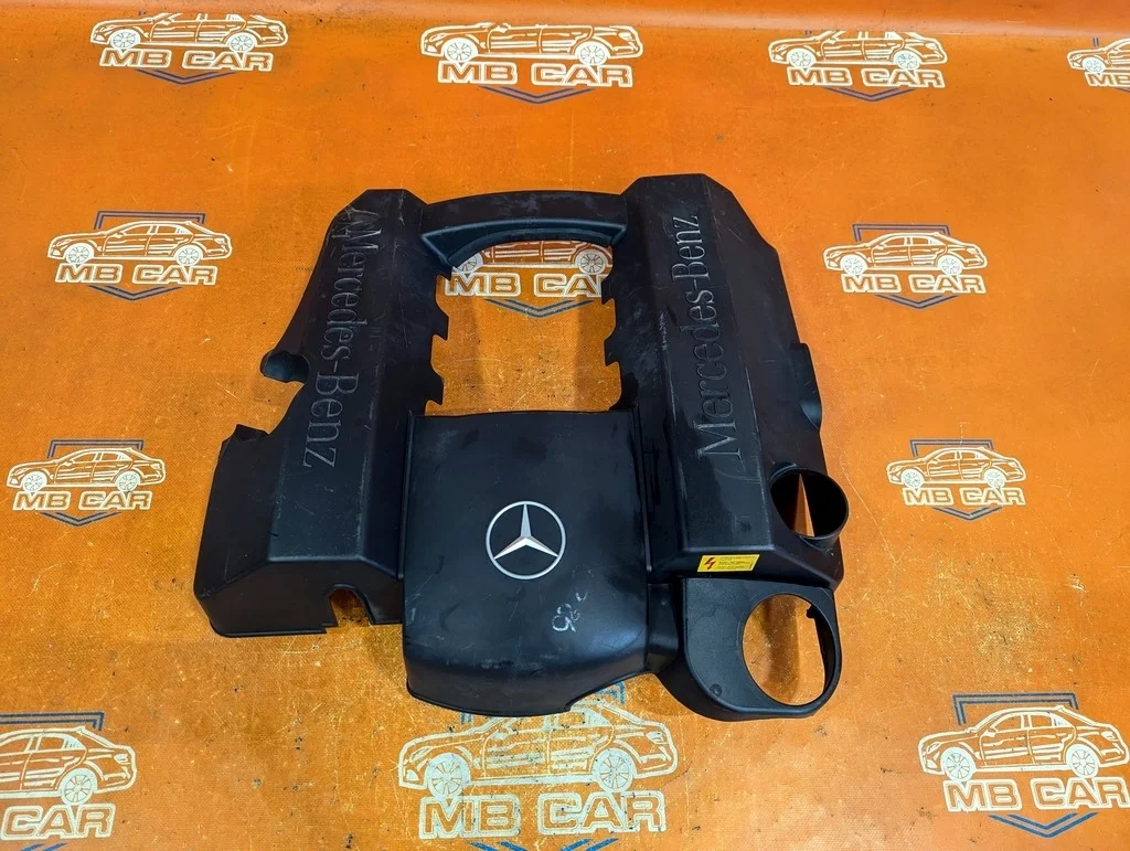 Крышка двигателя декоративная Mercedes-Benz