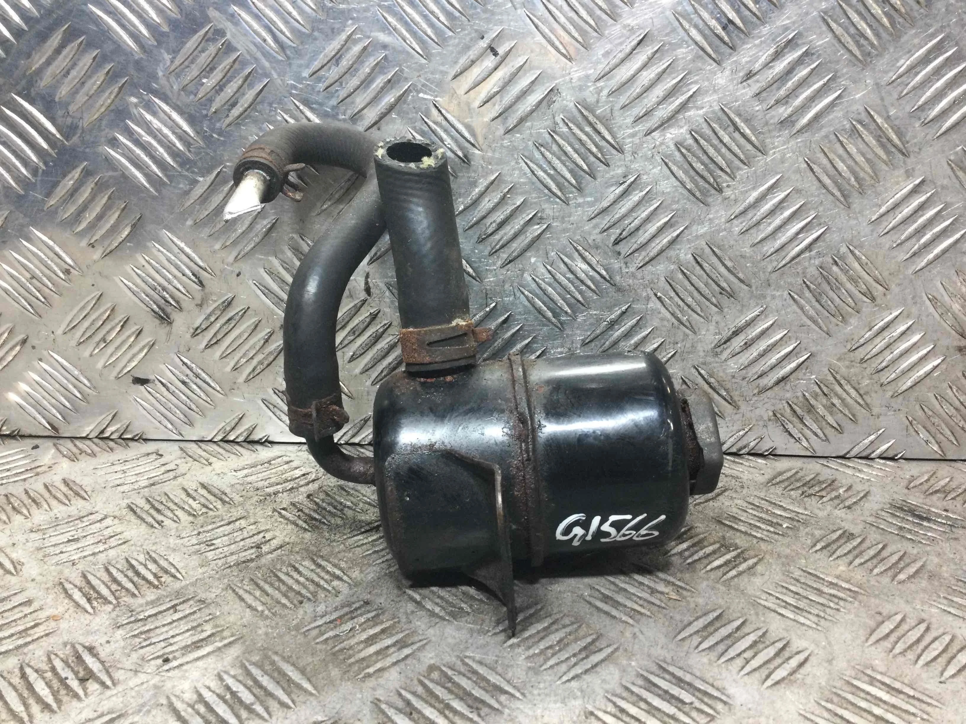 Бачок гидроусилителя Mitsubishi Colt 5 поколение 1995 - 2003 бензин 1.3 i Механика Х/б