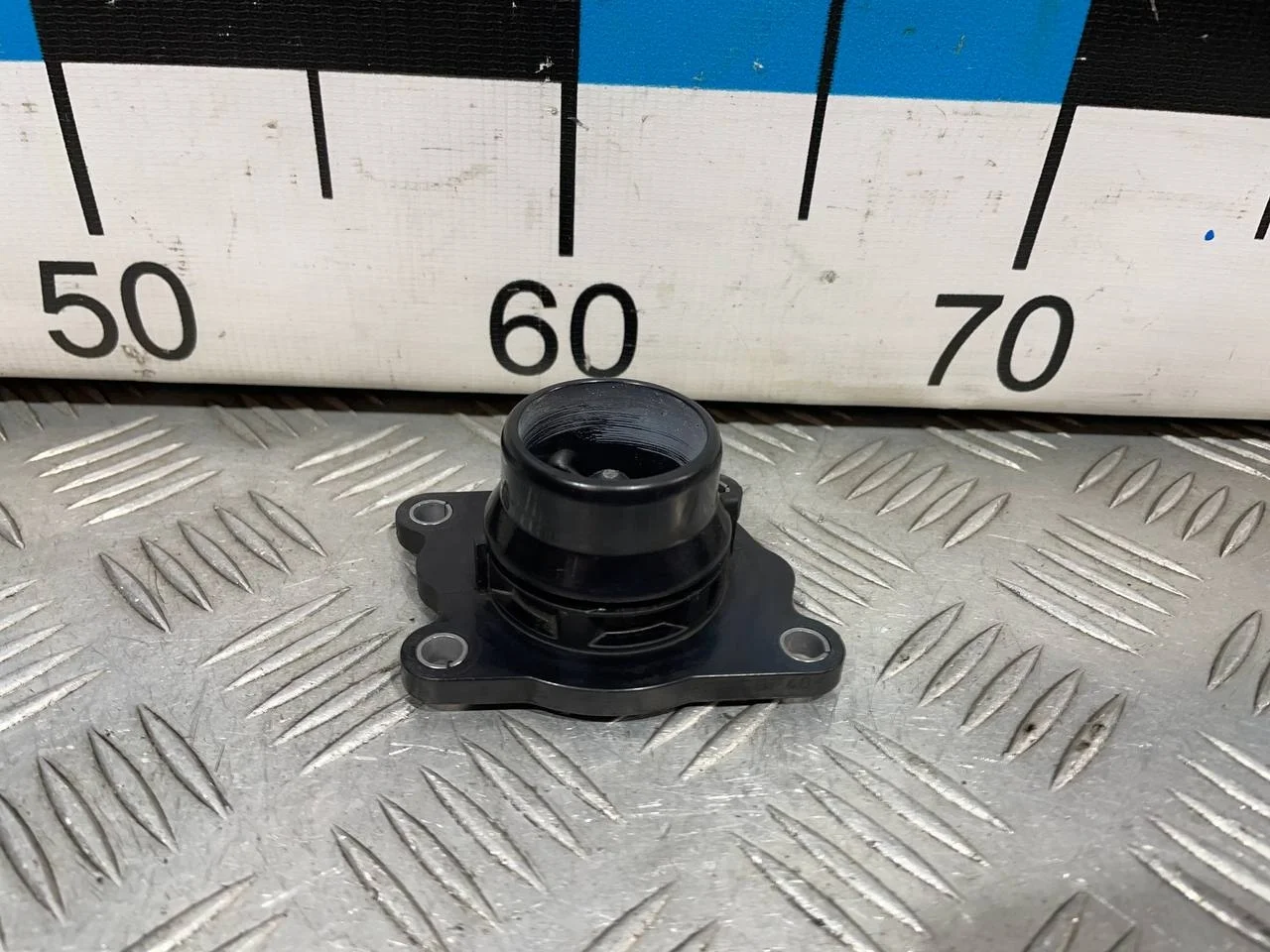 [Б/У] Корпус термостата BMW [Код: 00628880 ]