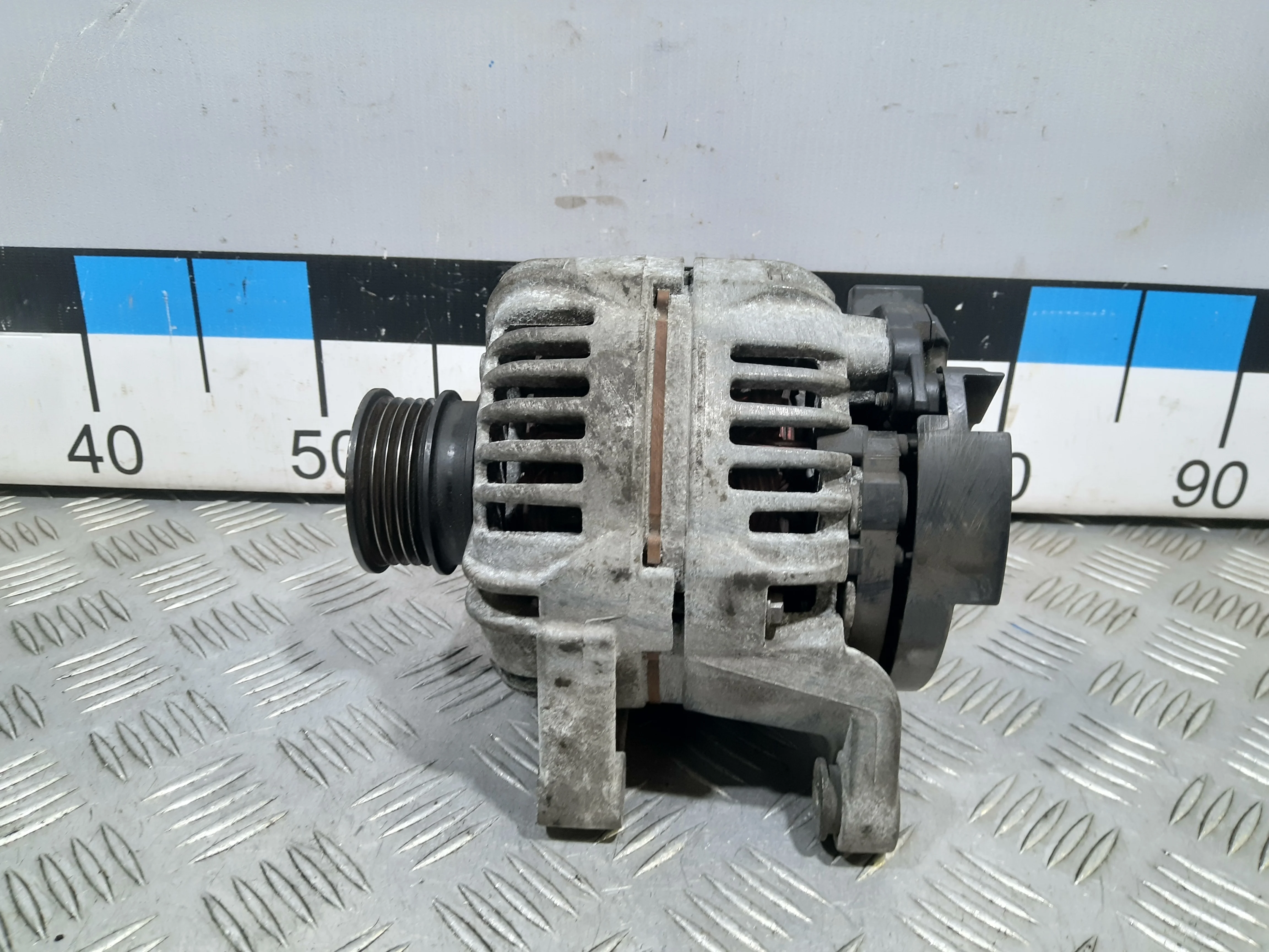 [Б/У] Генератор 14V/100A Opel - (Состояние: Незначительный дефект фишки) [Незначительные дефекты] [Код: 00444003 ]