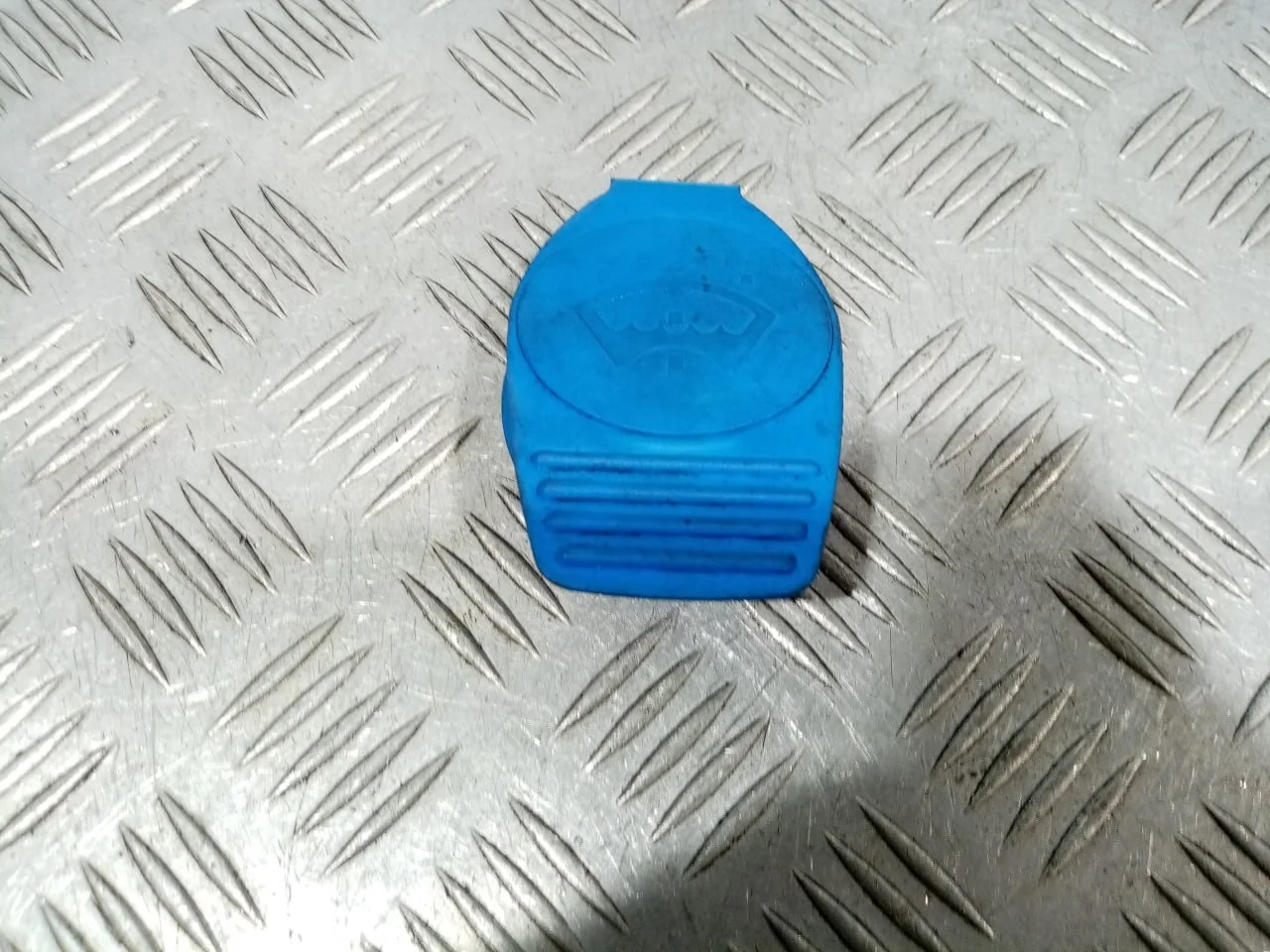 [Б/У] Крышка бачка омывателя VAG [Код: 00627618 ]