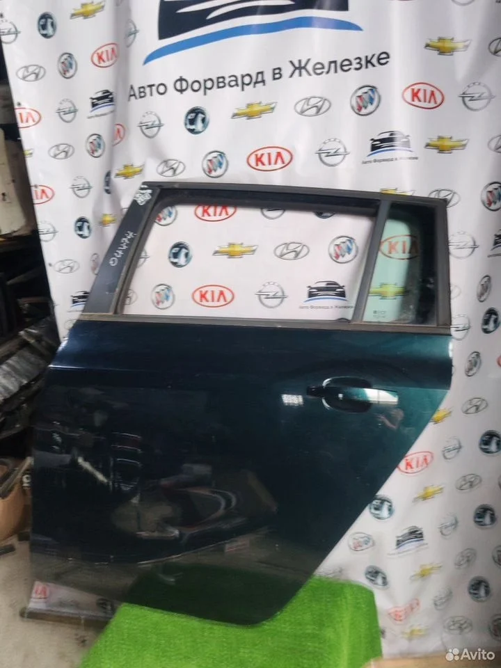 Дверь боковая задняя правая opel zafira 5 дверн