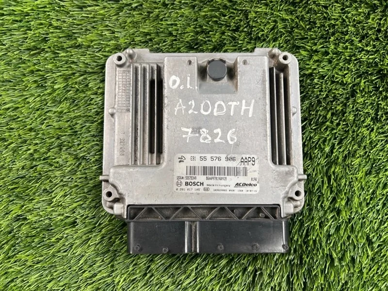 Блок управления двигателя Opel Insignia 2012 55576906 68 A20DTH