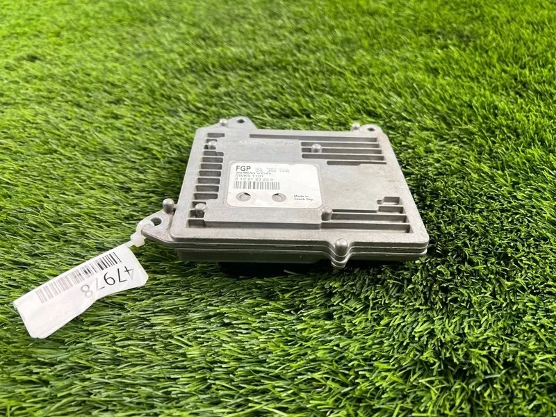 Блок управления двигателя Opel Signum 2004 55354744 Z22YH