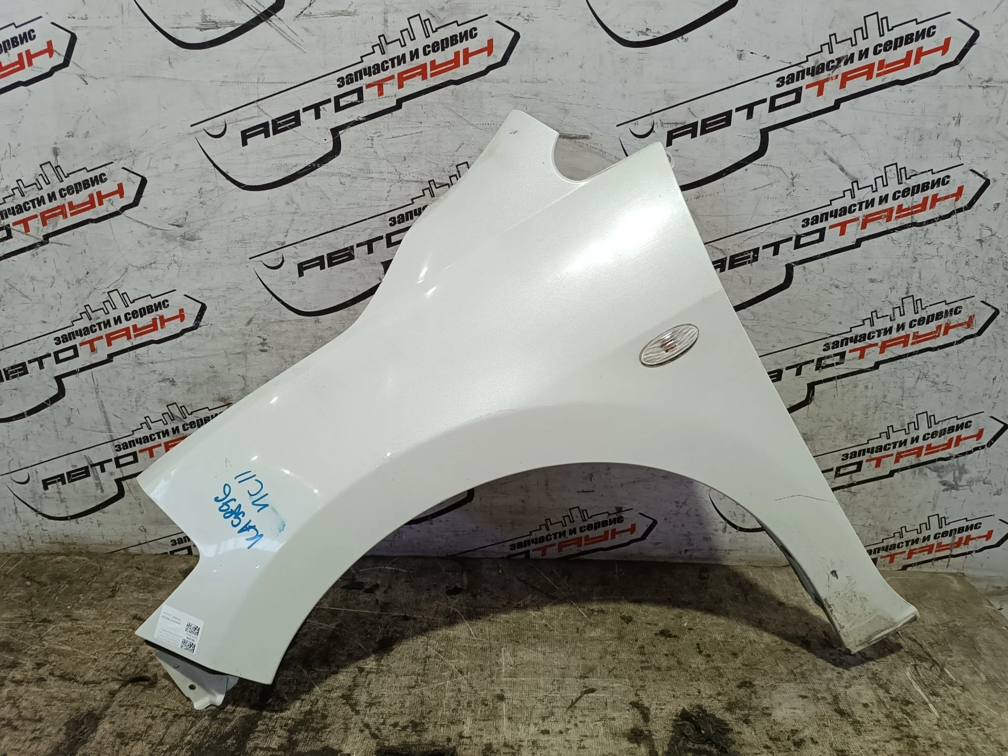 КРЫЛО NISSAN TIIDA TIIDA LATIO C11 JC11 NC11 SC11 SJC11 SNC11 63101ED030 ПЕРЕДНЕЕ ЛЕВОЕ белый, QX1 KA9896