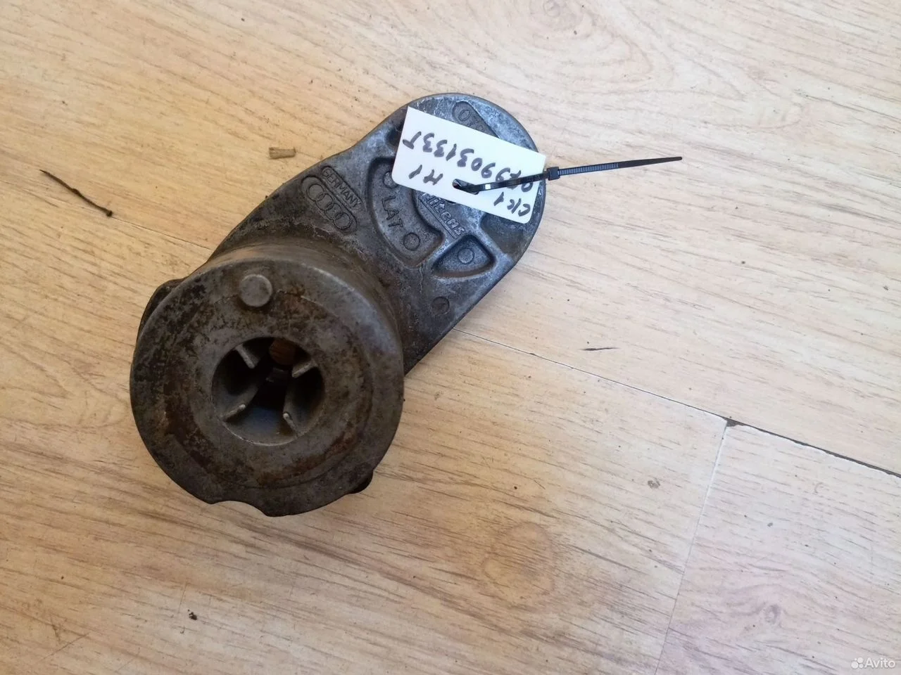 Натяжитель ремня audi a6 c5 078903133t