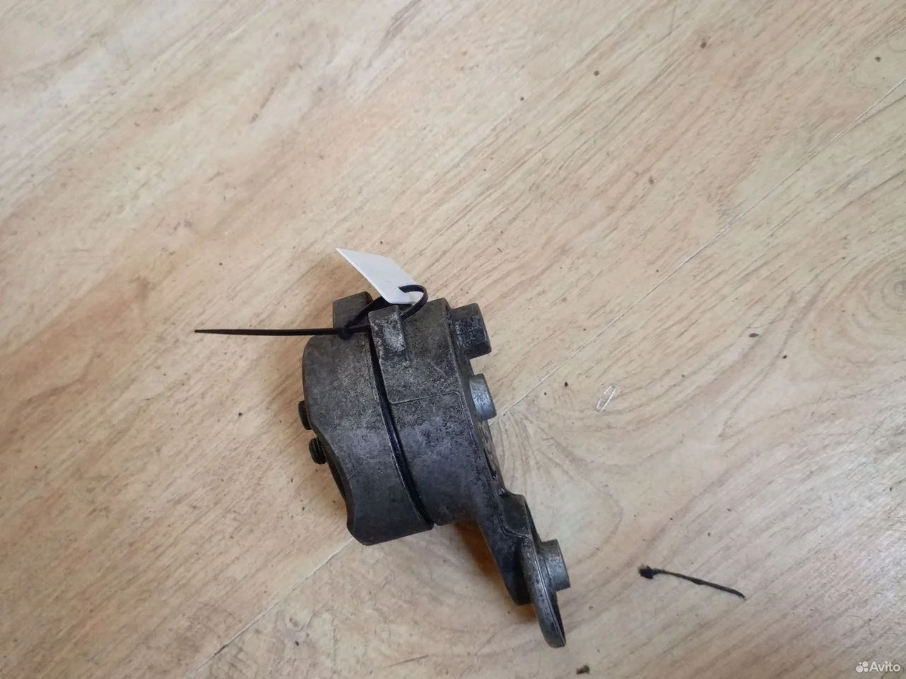 Натяжитель приводного ремня audi a6 c6 06e903133d