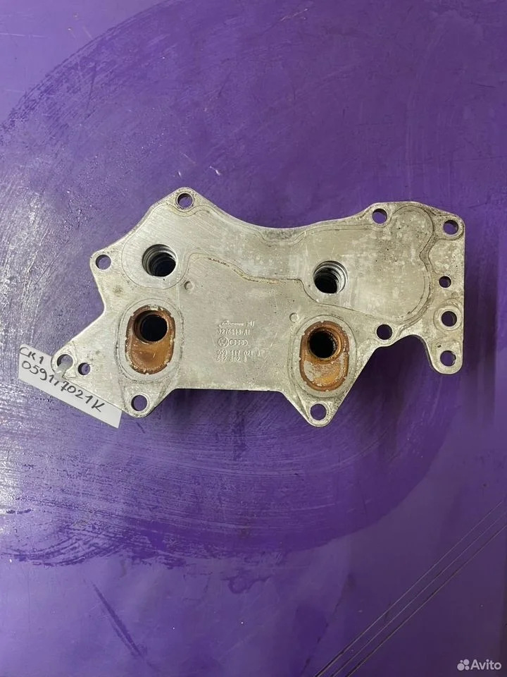 Масляный радиатор vag 059117021j