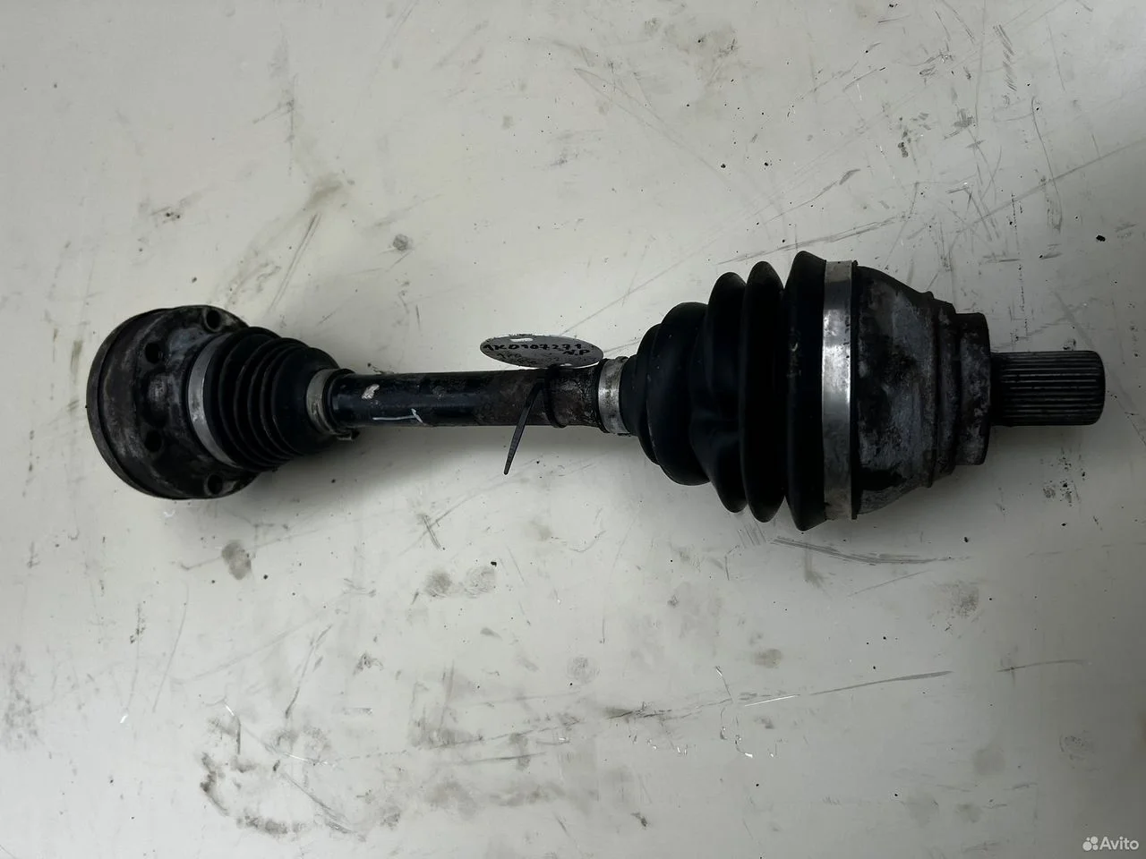 Полуось передняя левая vag 1k0407271np