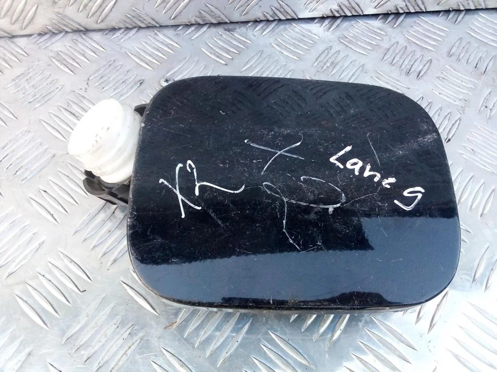 Лючок бензобака MITSUBISHI LANCER IX рестайлинг (