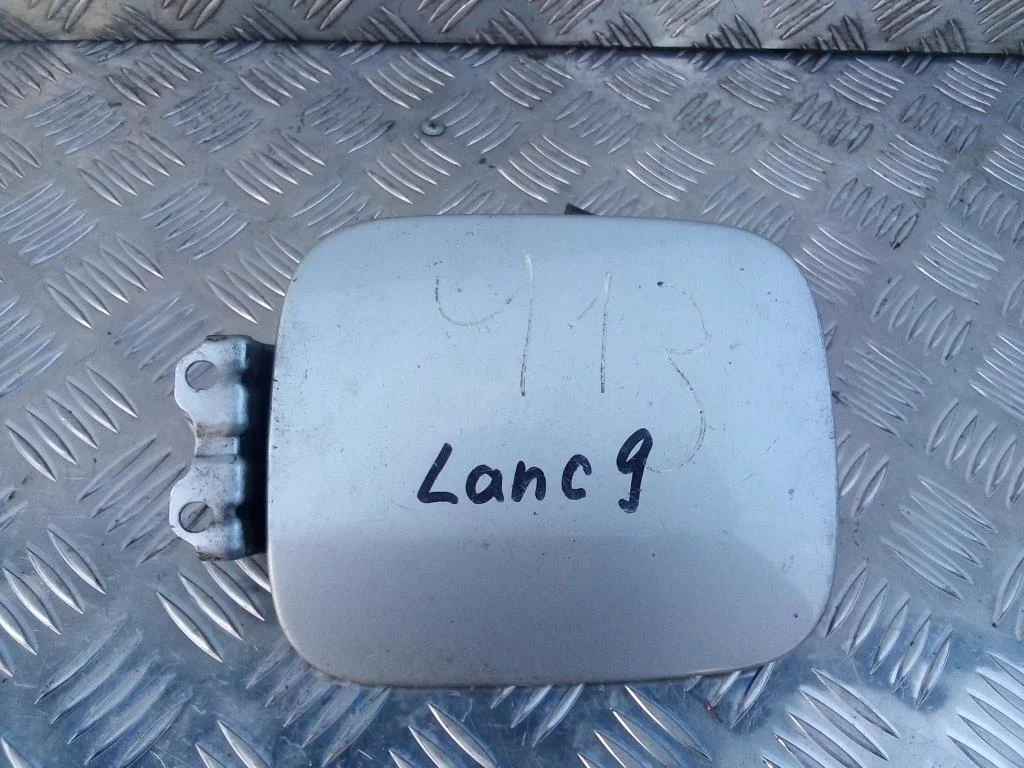 Лючок бензобака MITSUBISHI LANCER IX рестайлинг (