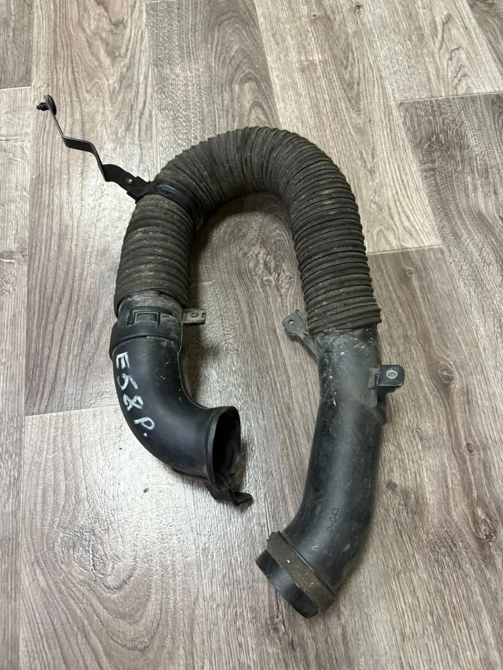 Б.у. воздухозаборник TOYOTA COROLLA ZRE151 TOYOTA COROLLA ZRE151