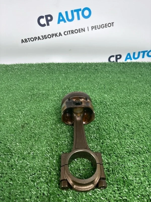 Поршень с шатуном nfu Citroen C4 2005