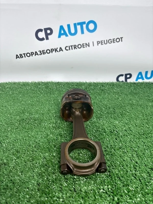 Поршень с шатуном nfu Citroen C4 2005