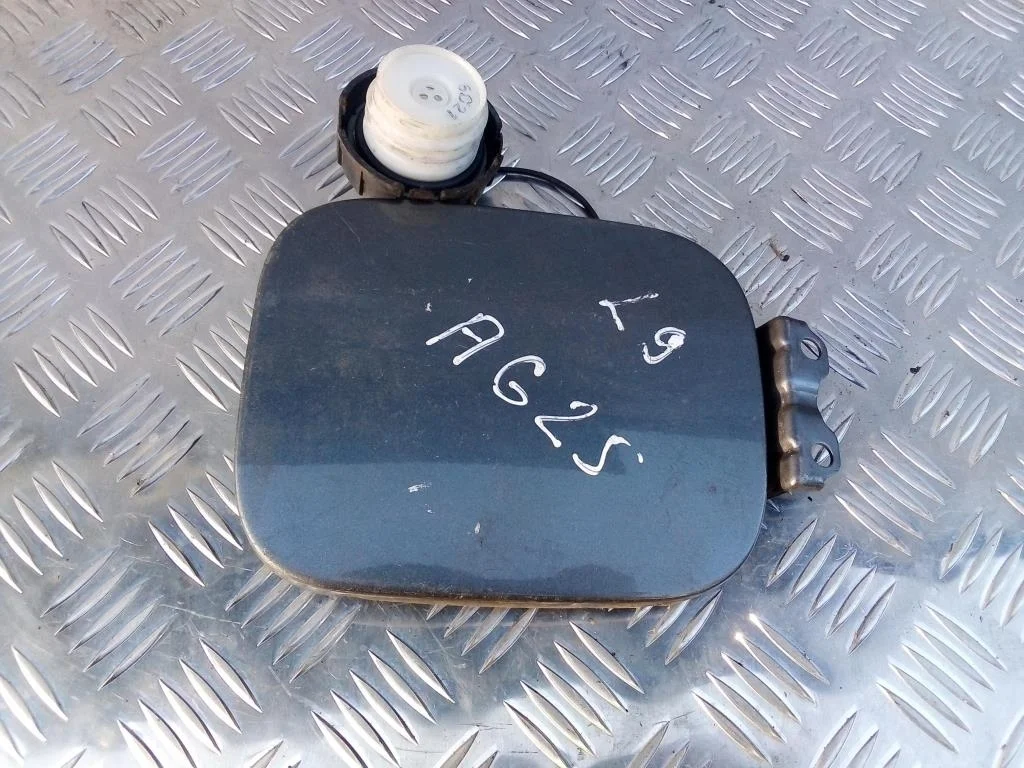 Лючок бензобака MITSUBISHI LANCER IX рестайлинг (