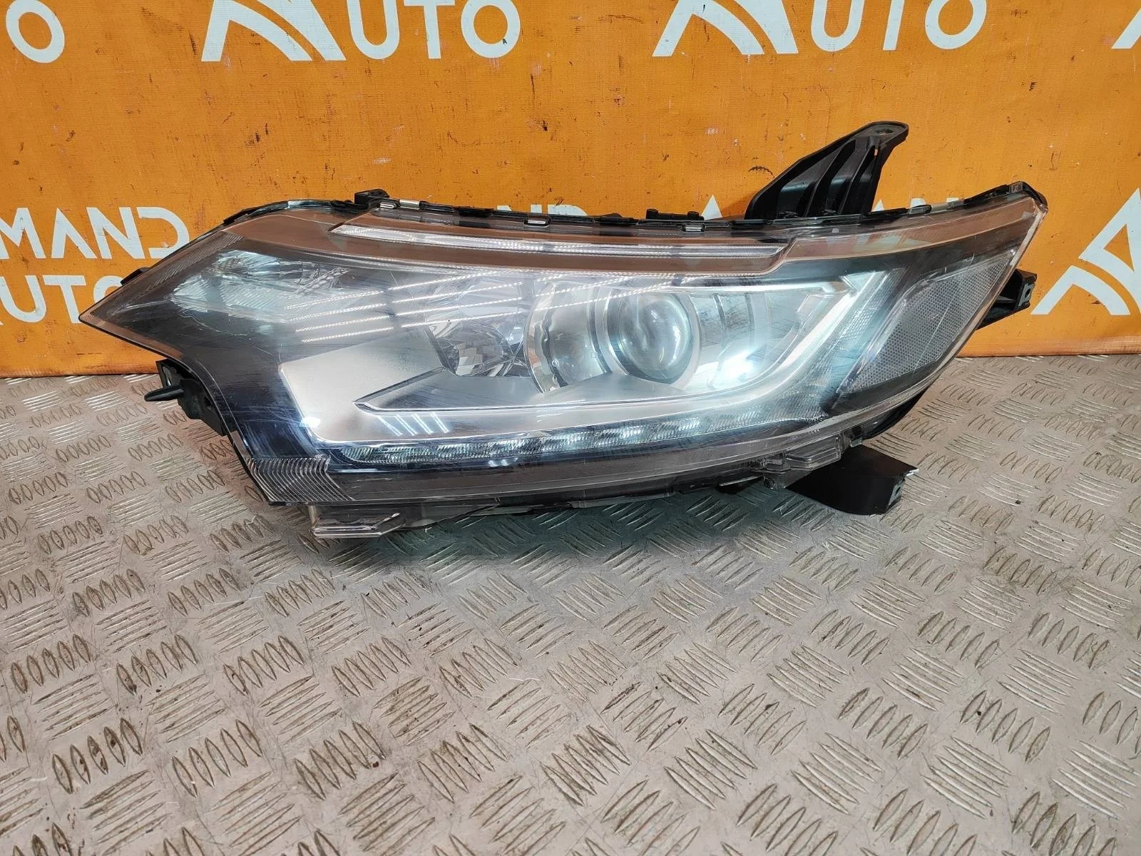 Фара MItsubishi Outlander 2015-нв 3