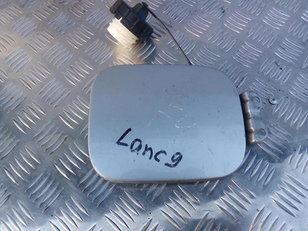 Лючок бензобака MITSUBISHI LANCER IX рестайлинг (