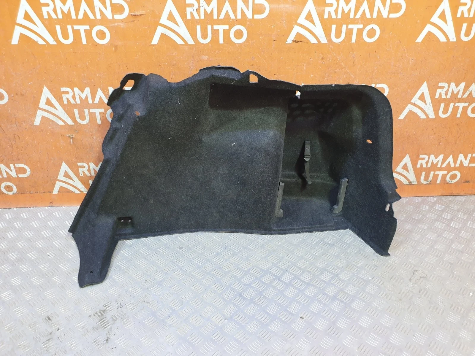 Обшивка багажника Skoda Rapid 2014-2020