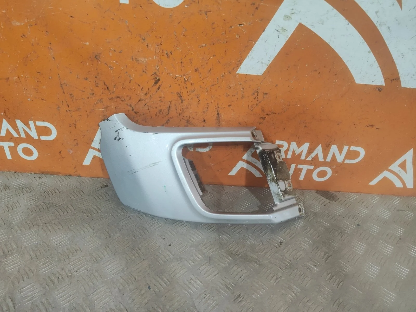 Накладка бампера Land Rover Range Evoque 2011-2018 L538