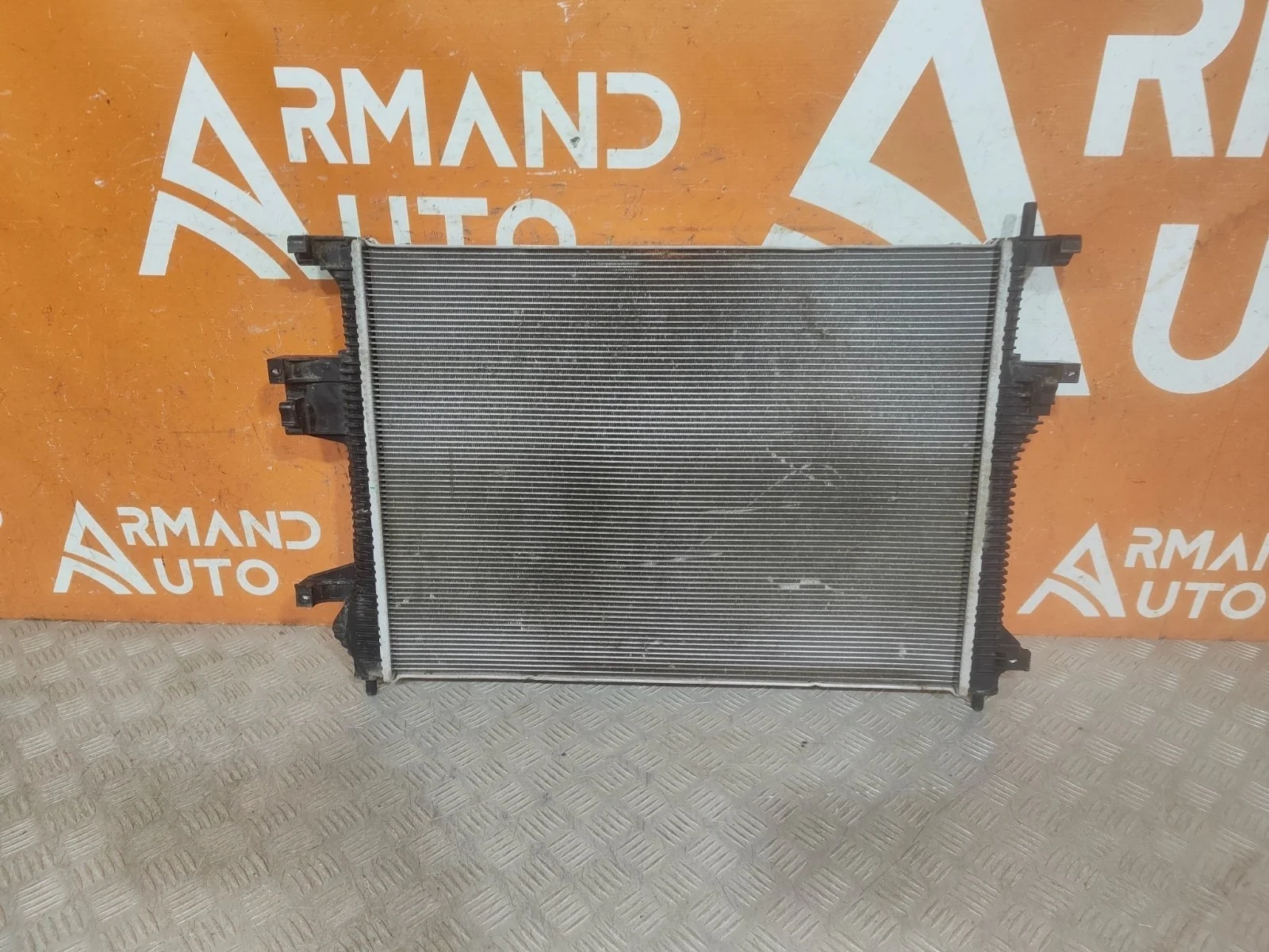 Радиатор двигателя (двс) Chery Tiggo 7 Pro 2020-нв T1E