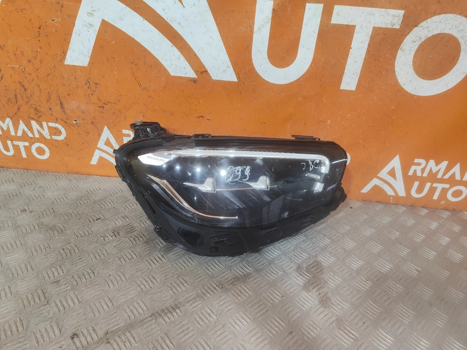 Фара Mercedes -Class 2020-нв W213, S213, C238