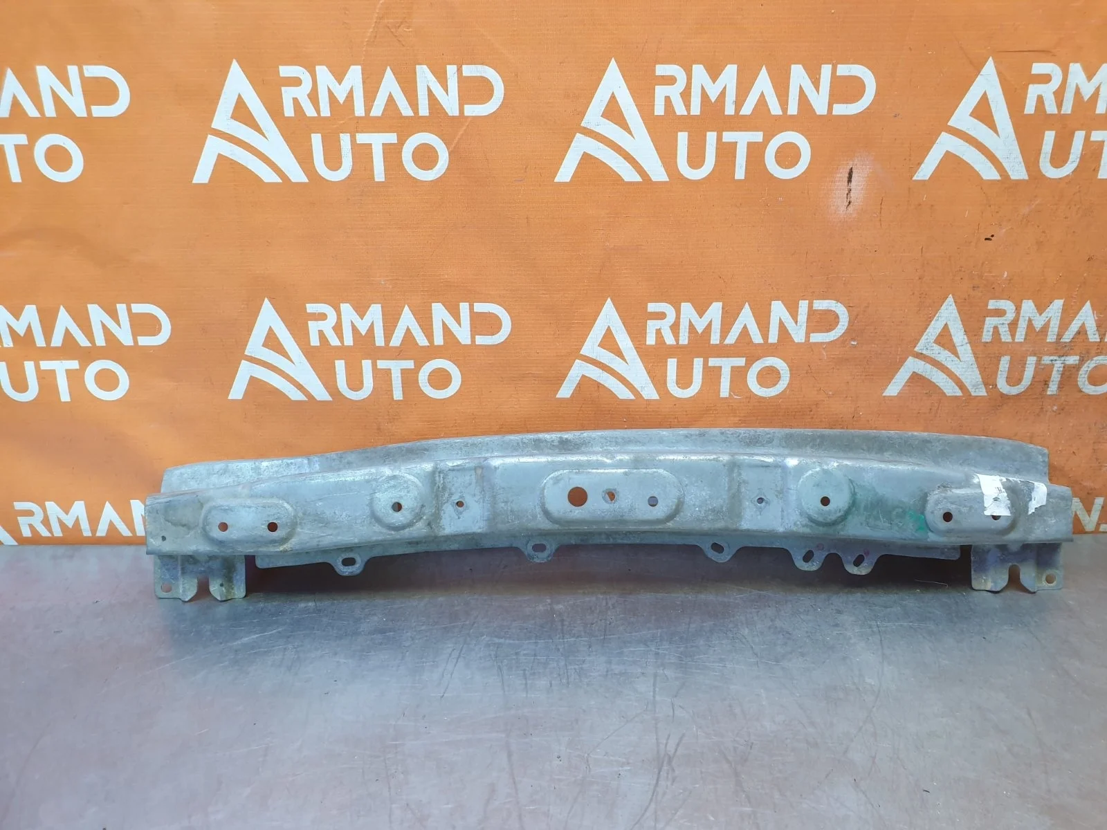 Усилитель бампера верхний Mitsubishi Outlander 2015-нв 3