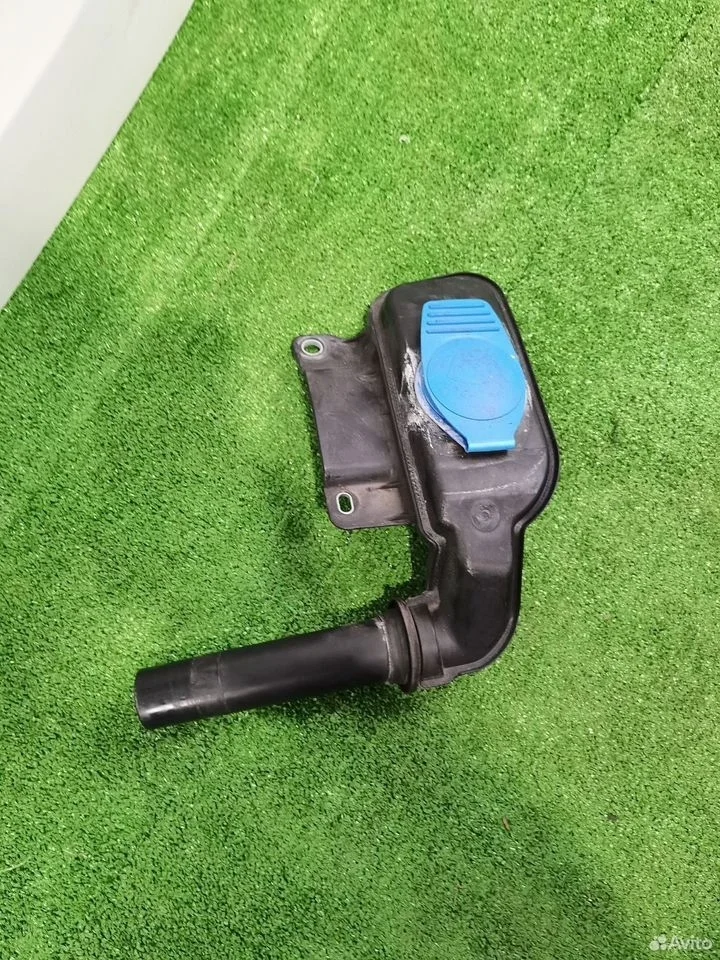 Горловина бачка омывателя audi q5 8r