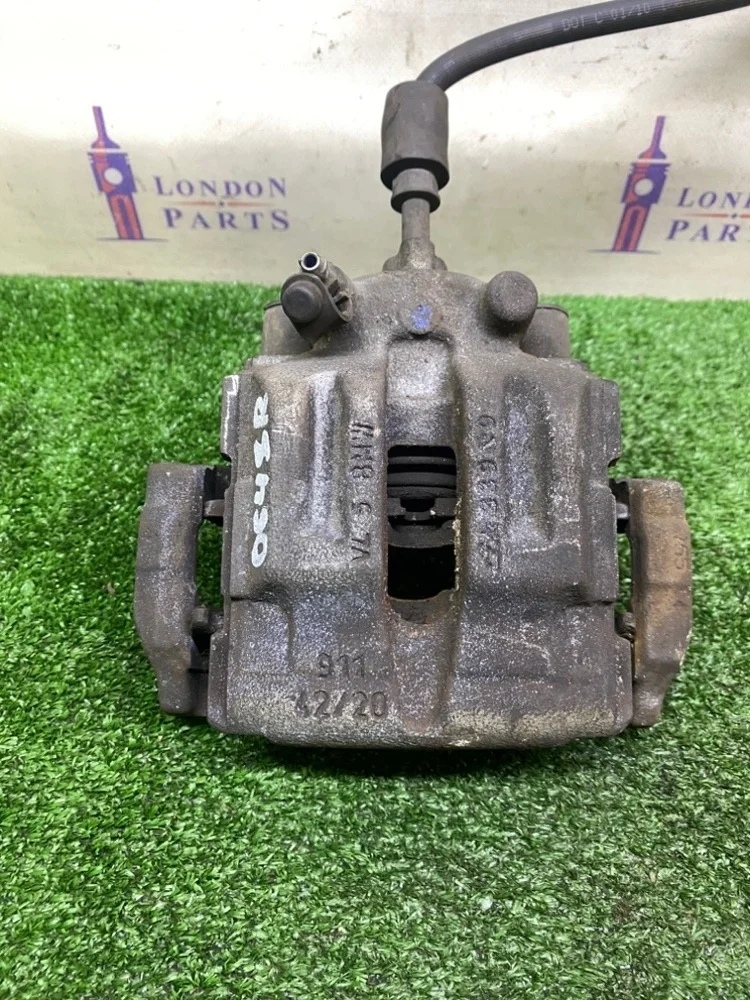 Суппорт тормозной BMW 320i E90